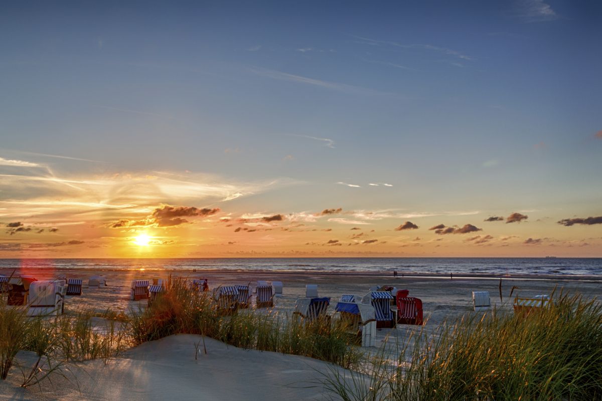 NORDEN PUR Stadt, Land, Nordsee Bremen und Nordholz VRMReisen