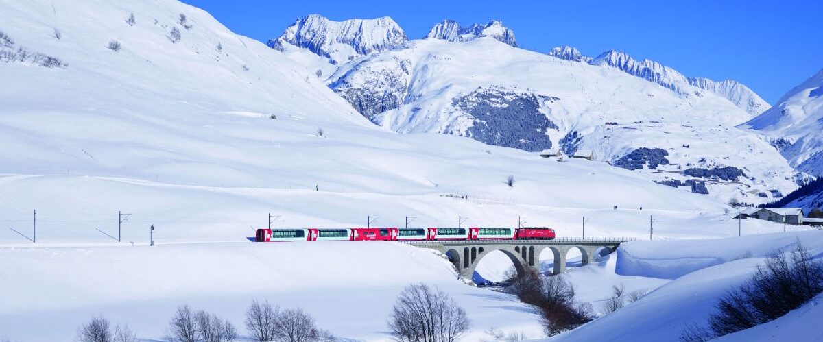 Glacier-Express_Winter-Oberalppass_(c) Gex AG, Stefan Schlumpf_retuschiert
