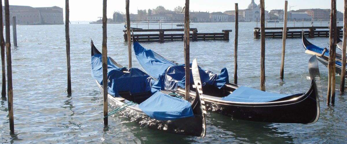 Venedig_Gondeln