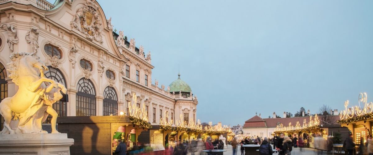 Adventmarkt Wien am Schloss Belevedere