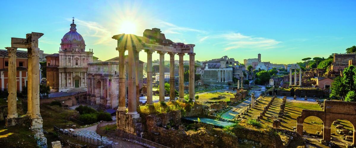 Sonnenaufgang über dem Roman Forum