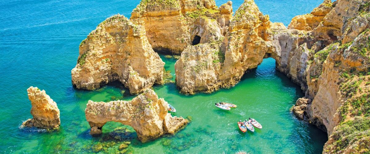 Ponta-da-Piedade_shutterstock_1098580550_Traveller70