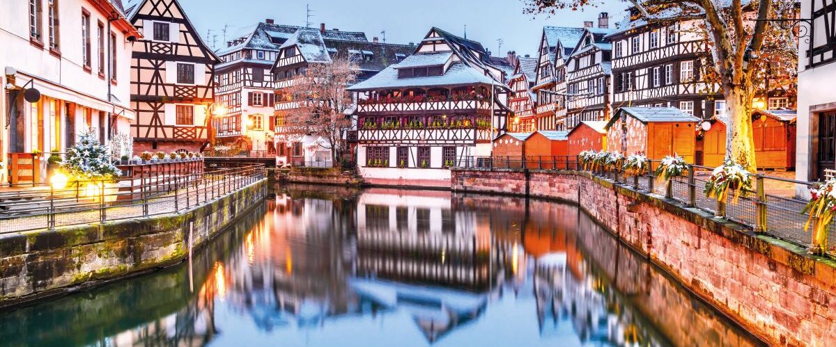Strasbourg,,France.,Christmas,Market,In,Petite,France,Old,District,Of