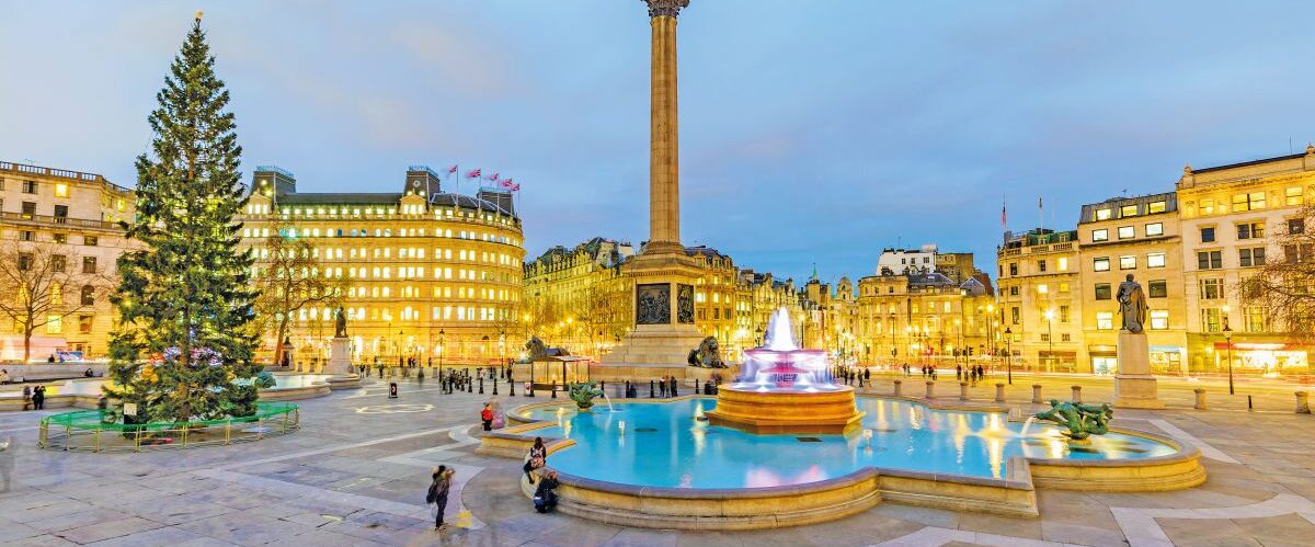 Trafalgar Square at night