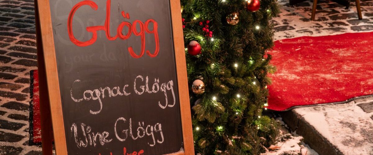 Stockholm,,Sweden,A,Blackboard,Sign,At,Night,In,Gamla,Stam