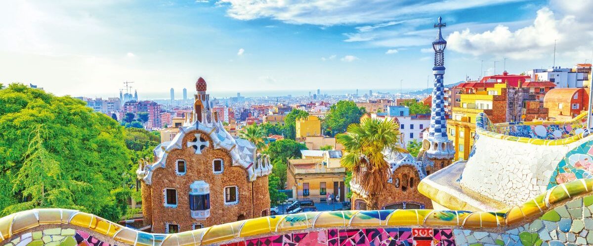 Feel good studio shutterstock_1111399439_barcelona park guell cmyk