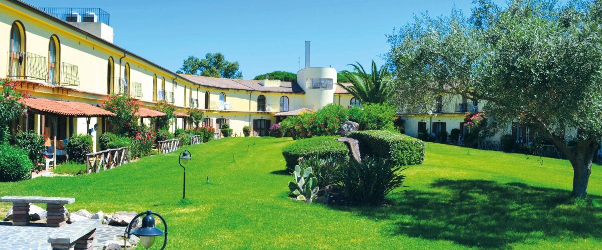 Horse Country Resort Congress & SPA in Arborea